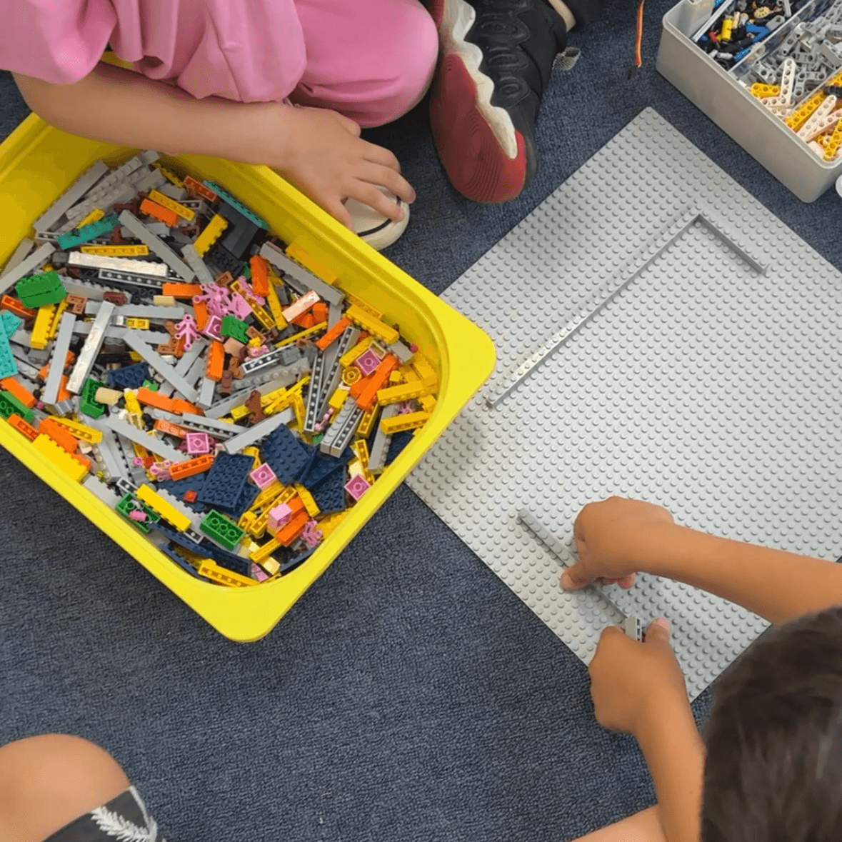 Tabără de robotică pentru copii Iași 2026 — casa inteligentă din LEGO 4